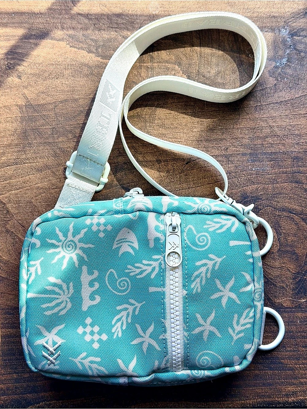 Thread Wallet Ocean Doodle Printed Crossbody Bag